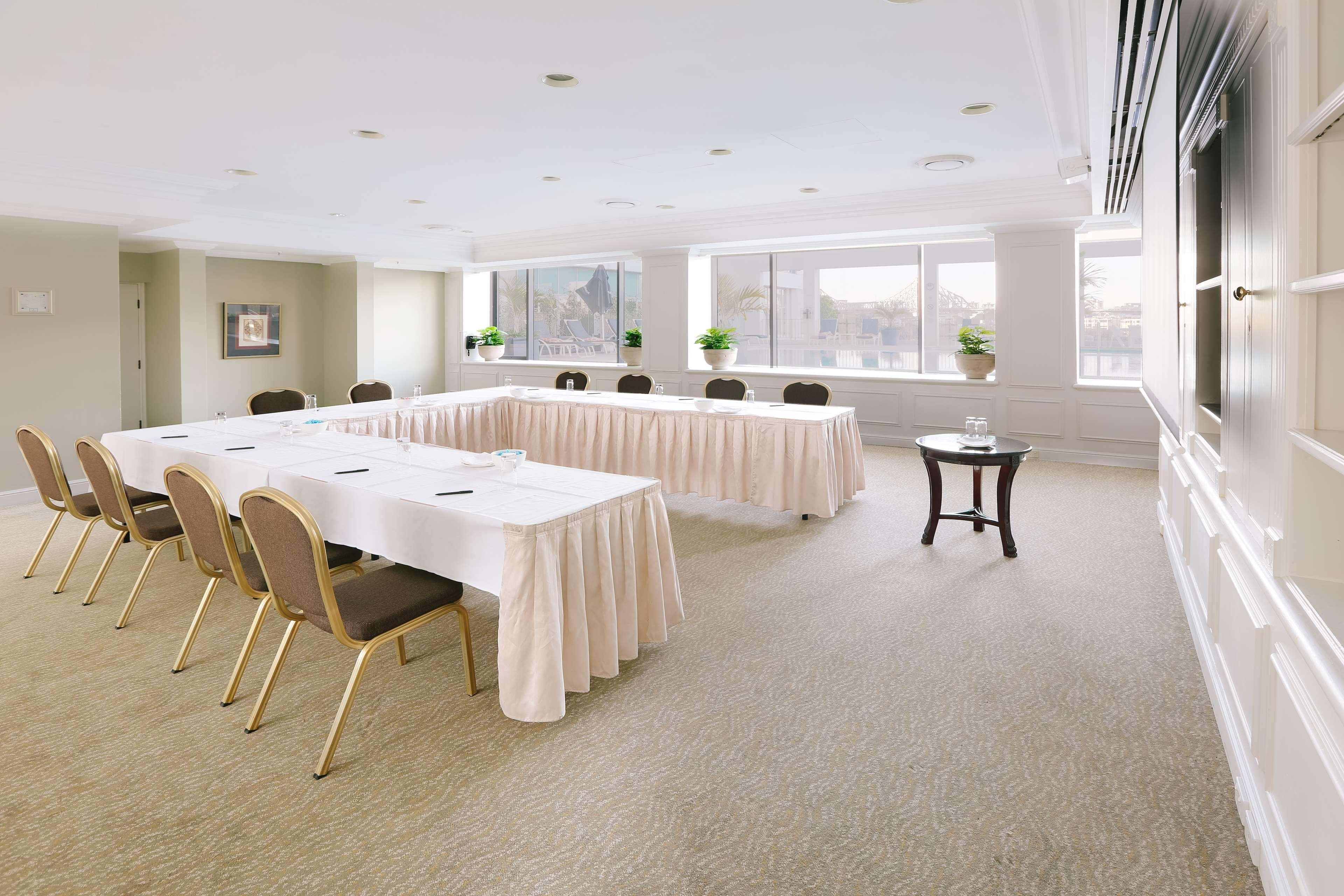 Отель Stamford Plaza Брисбен Экстерьер фото A meeting room