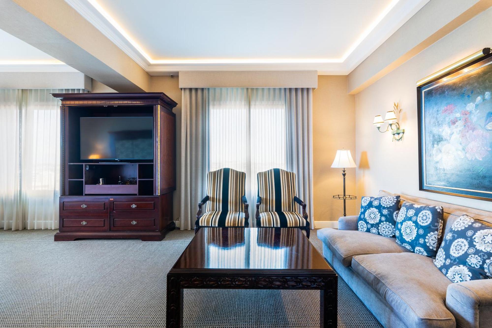 Отель Stamford Plaza Брисбен Экстерьер фото A living room at the hotel